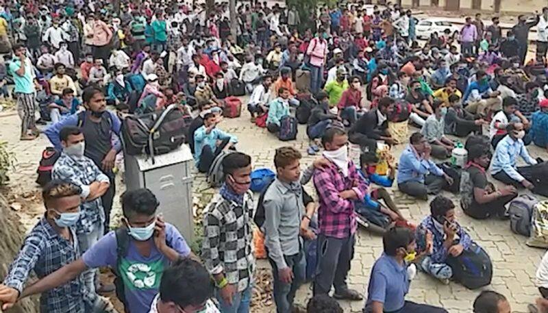 Over 3000 migrants gather at Mangaluru railway station over rumours of trains restarting