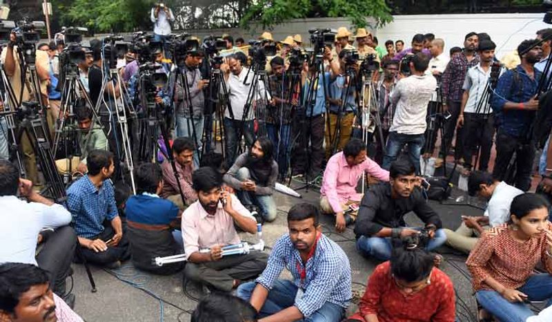 Revealed  Pay cut, lay-offs What led to situation in media houses across India amid coronavirus crisis