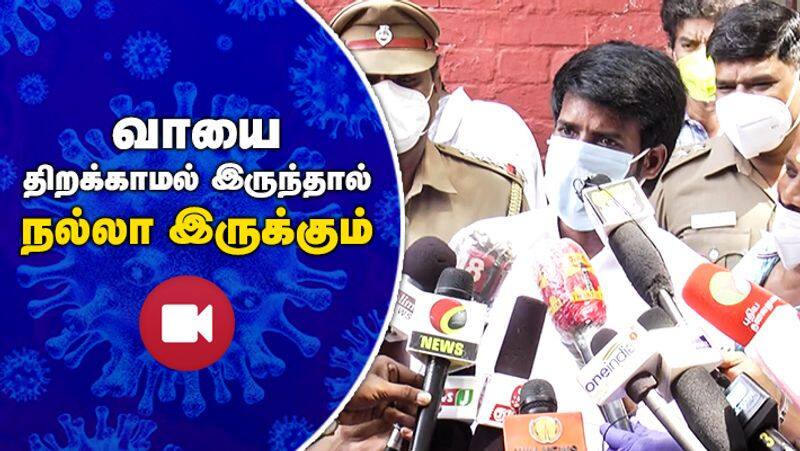 Actor Soori Got Autograph from Police Mans in Chennai