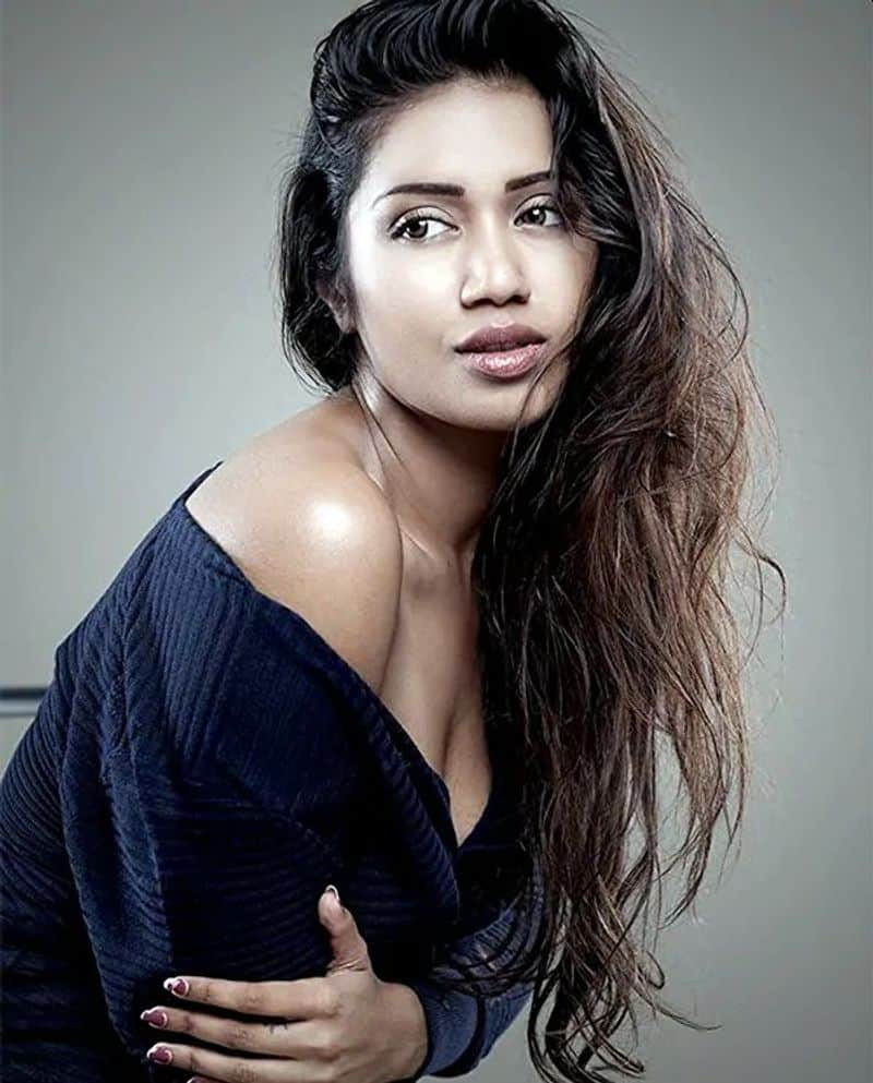 Actress Nivetha Pethuraj Hot Photo Going Viral