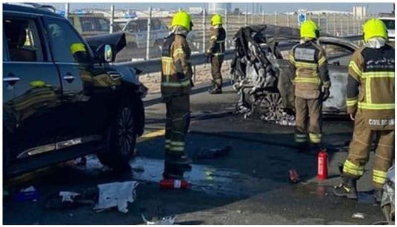 three expatriates died after car caught fire in uae