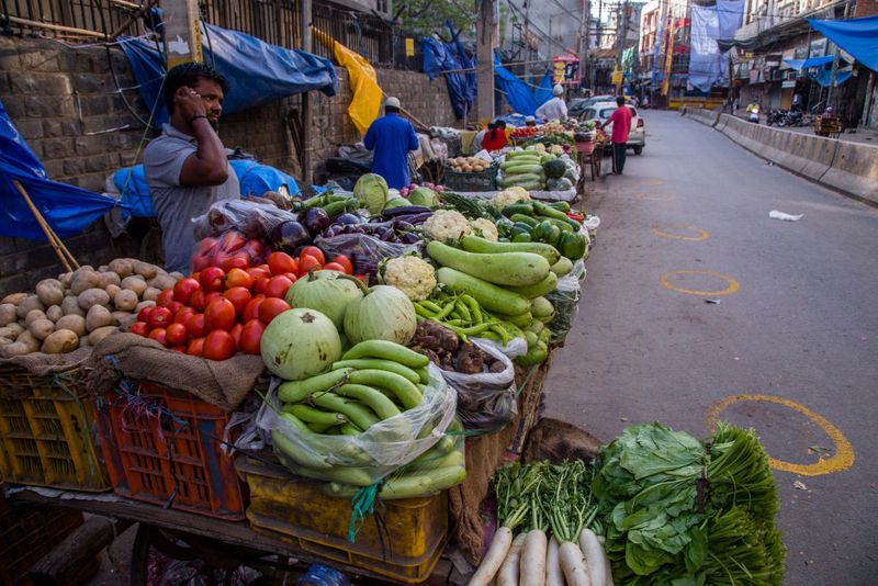 Government to support nearly 50 lakh street vendors with Rs 5000 crore Special Credit Facility kps Government to support nearly 50 lakh street vendors with Rs 5000 crore Special Credit Facility kps