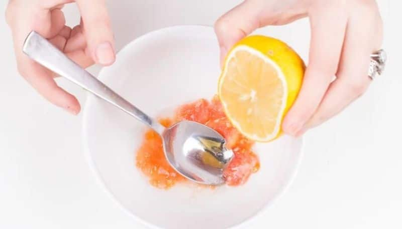 simple face packs involving tomato