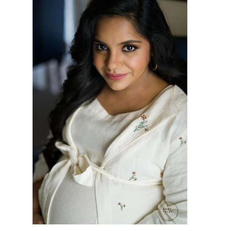 Singer Saindhavi Pregnant Belly Photoshoot Going Viral