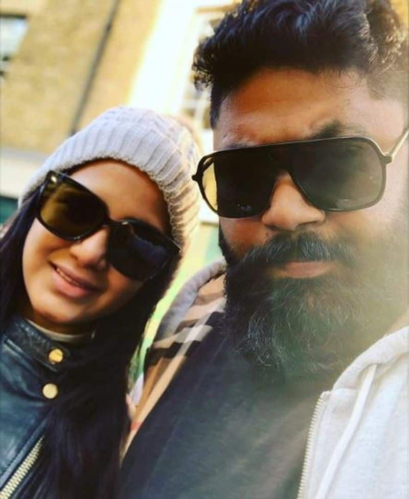 chinnathambi serial actress pavani reddy second husband photo