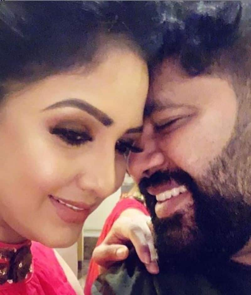 chinnathambi serial actress pavani reddy second husband photo