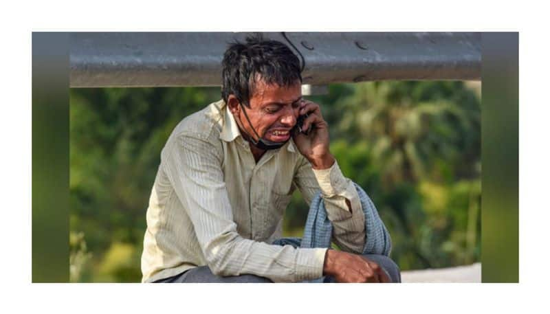 PTI photographer Atul Yadav recall story behind Viral Photo of man crying