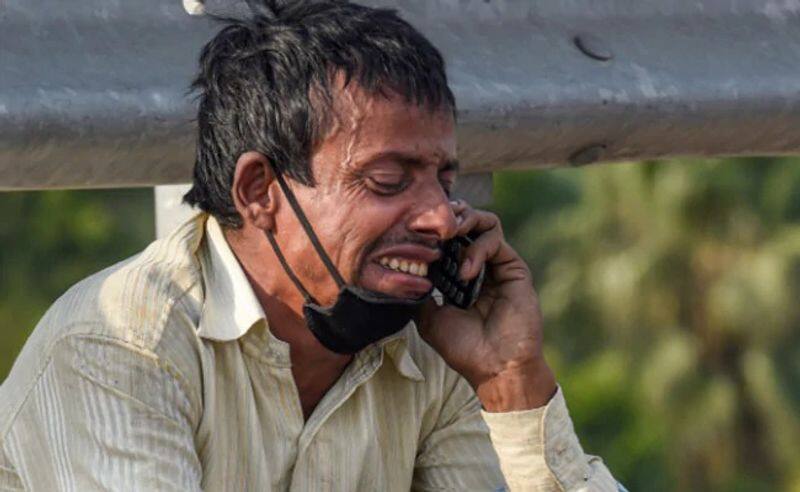 Photo Of Migrant On Road, Weeping Over Dead Son Was Viral. He's Now Home