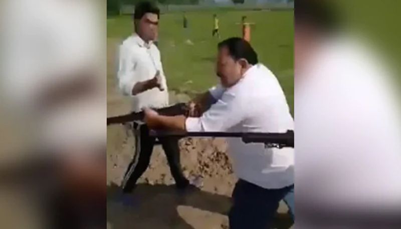 Samajwadi Party Leader And Son Shot Dead In UP, video goes viral