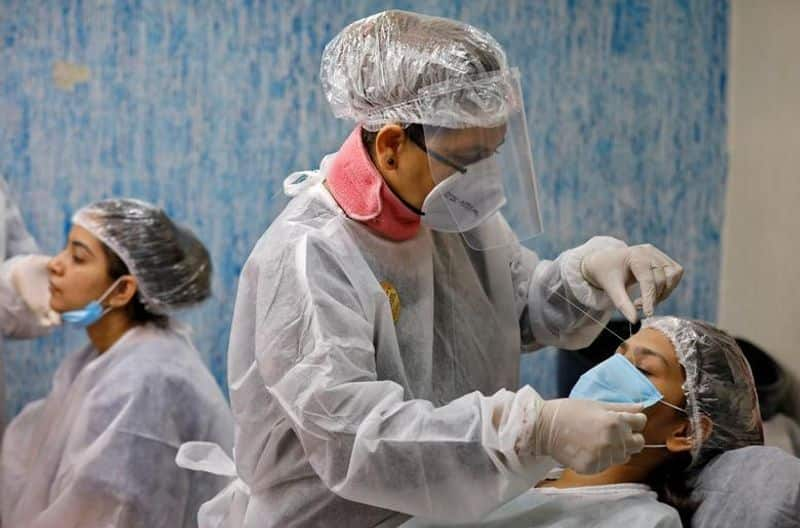 China reports no new coronavirus cases for first time