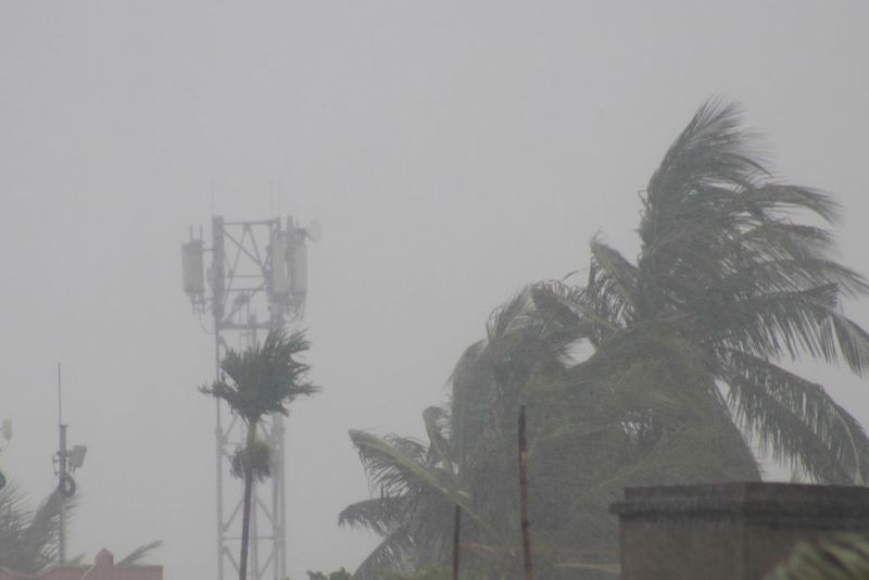 weather Department Alerts About Cyclone Tauktae to Karnataka snr