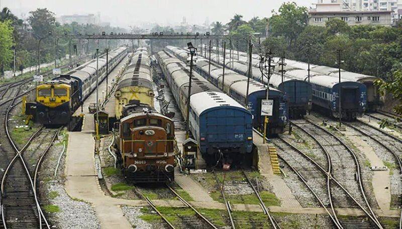 Indian Railways to incur Rs 35000 crore loss from passenger train services in FY21