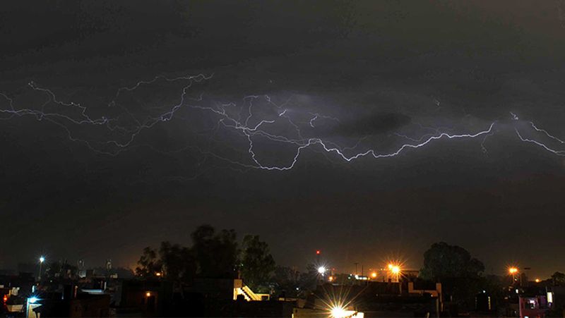 Woman Dies Due to Lightning strikes in Haveri grg