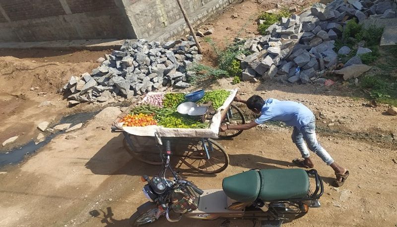 Childrens Sale vegetable during Lockdown in Kukanur in Koppal District