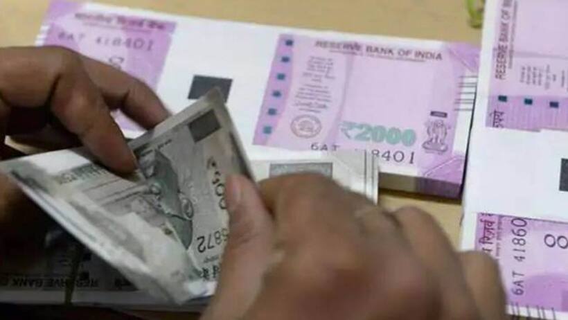 जानें किस राज्य में सरकार दे रही है 10 हजार रुपये कैश