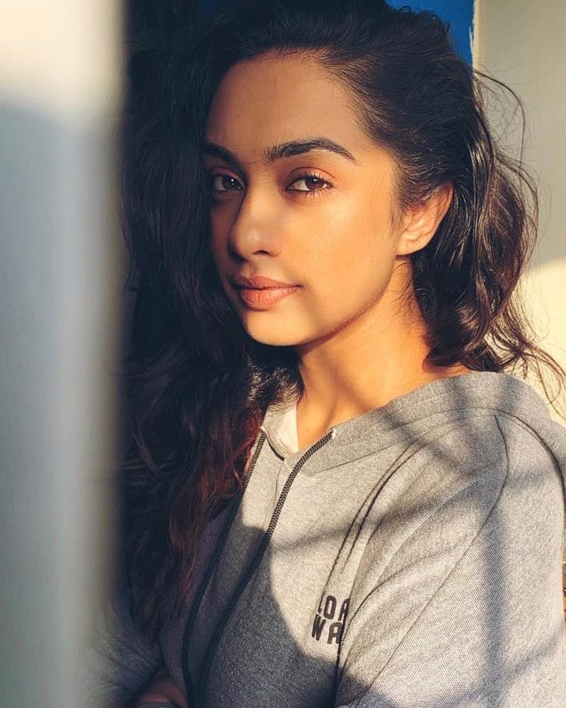 Serial Actress Abigail pandey Topless Yoga photo going viral