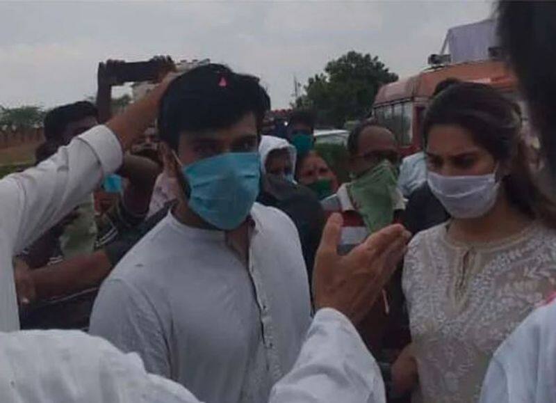 Tollywood chiranjeevi ram charan upasana gets attacked by honey bees at funeral