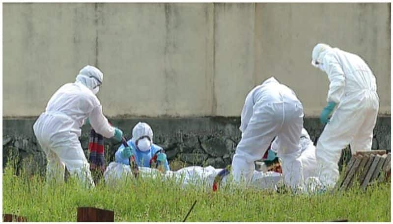 covid death kozhikkode natives deadbody cremated