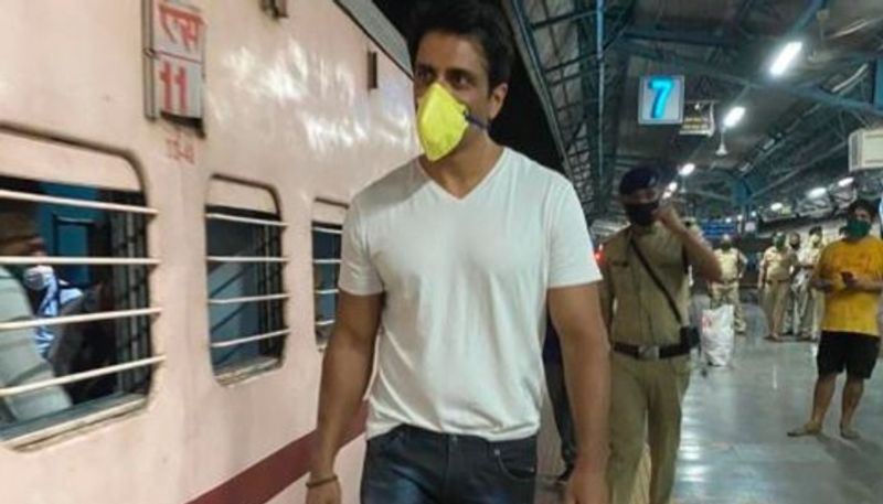 Sonu Sood denies reports that he was stopped from entering Bandra station