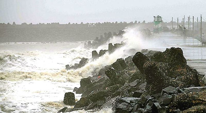 NDRF Team reaches mangalore