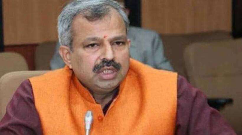 केजरीवाल के खिलाफ भाजपा ने खेड़ा बड़ा कार्ड, जानें क्या है मामला