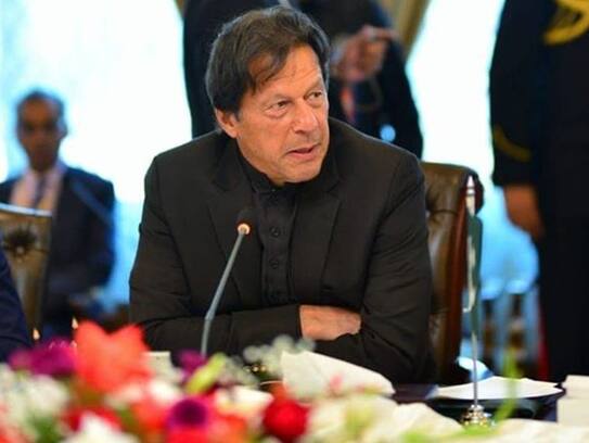 Discussion in full swing in Pakistan, Corona becomes weapon for opposition for Niazi