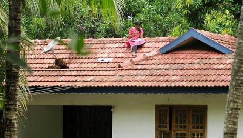 rooftop student gets high speed connectivity