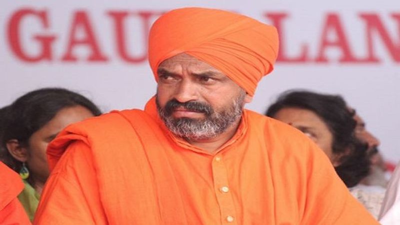 Gunman security to Nijagunaprabhu Swamiji for Life threatening