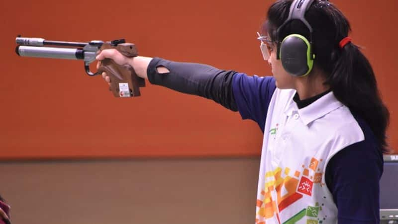 tokyo 2020: shooter Manu Bhaker pistol malfunction in qualifications round CRA