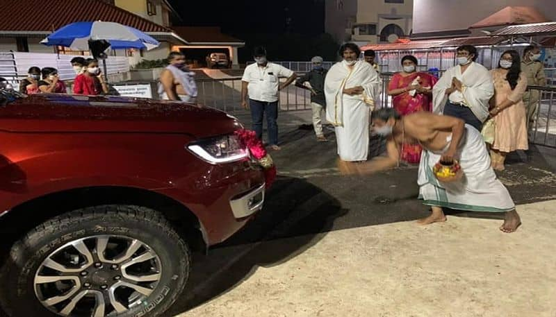 soraba BJP MLA Kumar Bangarappa visits dharmasthala and takes Blessing God Manjunath