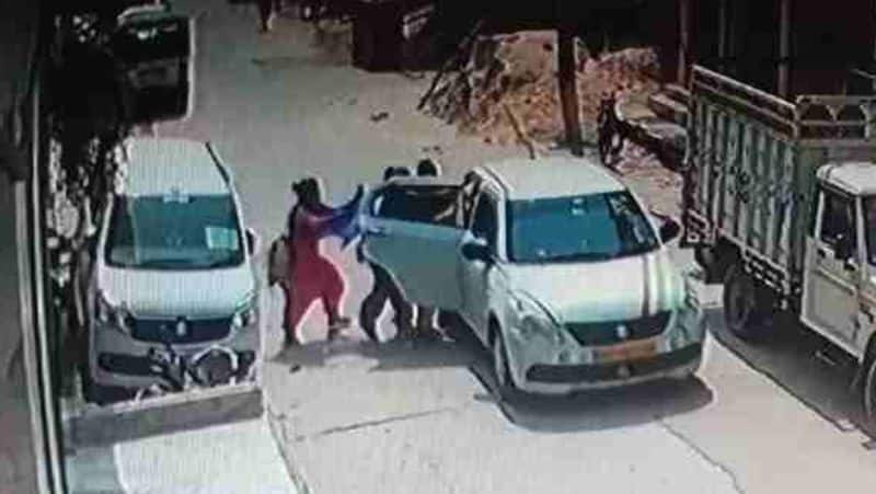 kidnapping attempt of teen girl in guntur district