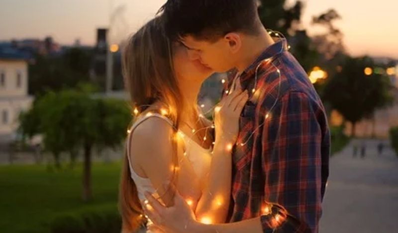 Can AIDS spread by kissing an infected person? Myths and facts you