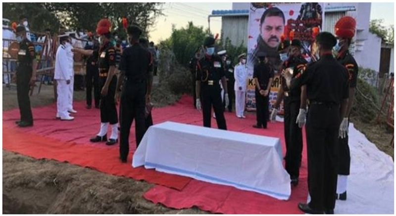 Palani bodu burial in native place