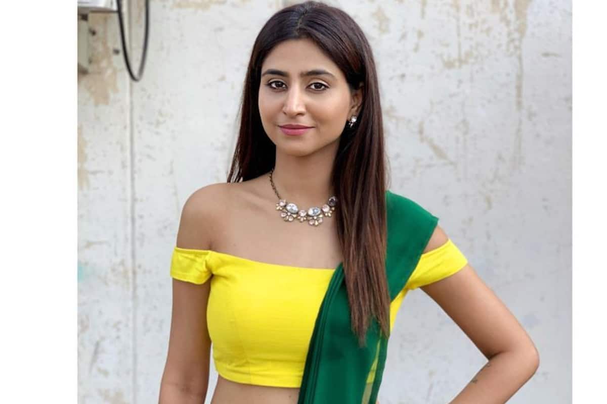 హాట్ ఫోటోలతో అలరిస్తున్న తెలుగమ్మాయి వర్షిణి | Telugu actress Varshini  Sounderajan Hot Photos - Telugu actress Varshini Sounderajan Hot - Asianet  News Telugu
