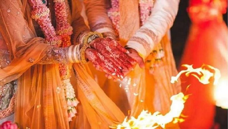 Amid of Coronavirus  Karnataka Govt Fix New Dates For Saptapadi Mass Wedding