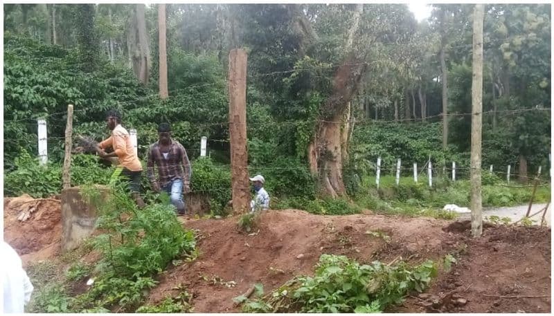 Karnataka closed interstate road at wayanad kodagu border at covid19