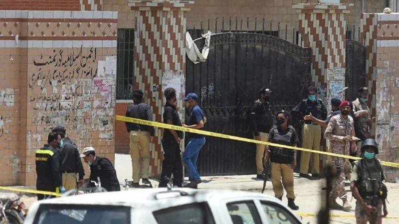 Karachi Terrorists attack Pakistan Stock Exchange building; 5 dead