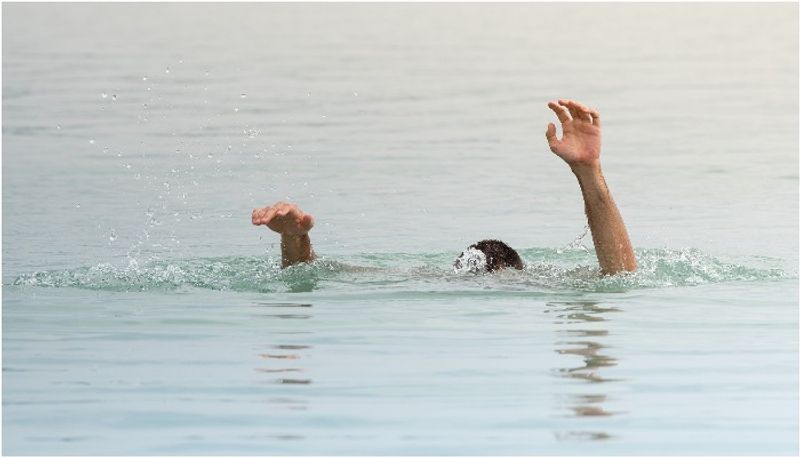 five drown during selfie bid at waterfall in maharashtra