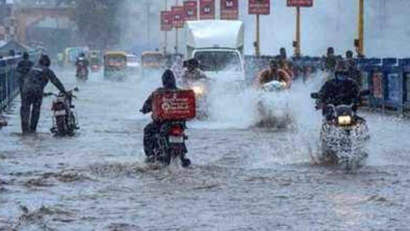 आसमान से गिरेगी आफत: दिल्ली एसीआर में जोरदार बारिश तो बिहार यूपी में बिजली गिरने की आशंका