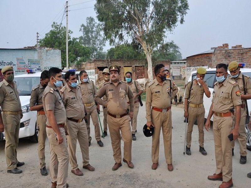 Coronavirus Chennai welcomes 72 police personnel back on duty after recovering from COVID-19