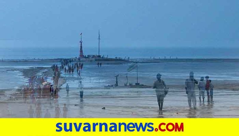 Nishkalank Mahadev mandir in Gujarats Arabian sea