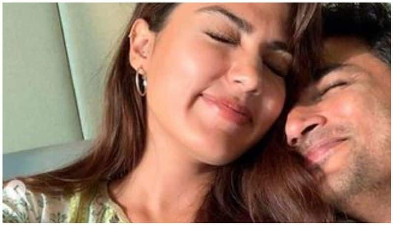 Bollywood rhea chakraborty pens down emotion note on losing sushant singh