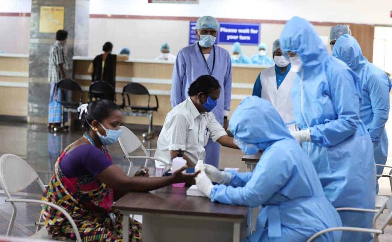 25 persons tests corona positive at ravulapalem in east godavari district