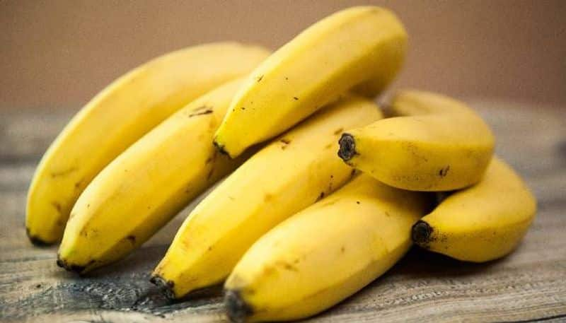 Eating banana every day can keep eye-related disorders at bay-snj