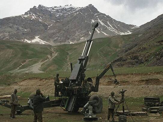Cannons made in India, which holds the world record for the longest distance
