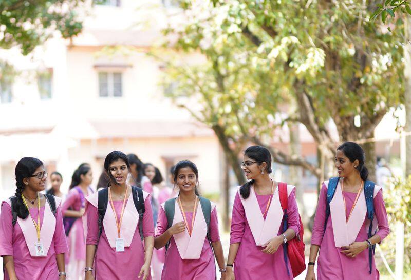 Amrita School of Arts and Sciences, Kochi campus offers various courses