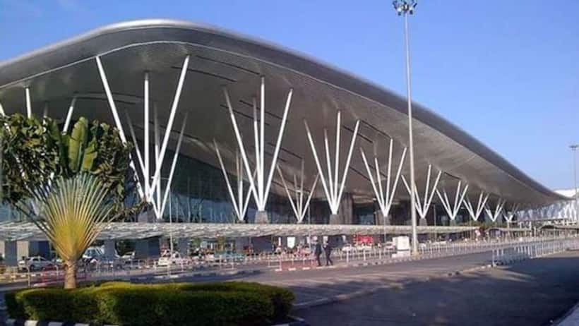 Karnataka: Custom official and wife caught with Rs 74.81 lakh cash at Bengaluru Airport, CBI files case