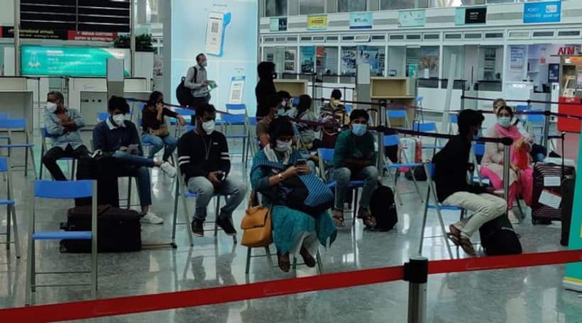 Karnataka government issues fresh COVID 19 guidelines for short term travellers from Maharashtra