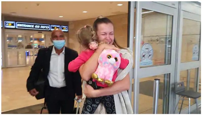 3 year old stranded 6 month in Ukraine due to covid, Finally reunion with Family