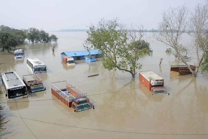 অসম-বিহারের বন্যা দুর্গতদের পাশে দাঁড়ালেন কোহলি,রাহুল, সানিয়ারা